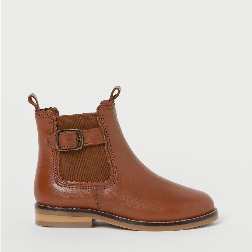Girls size 12 100% Leather boots